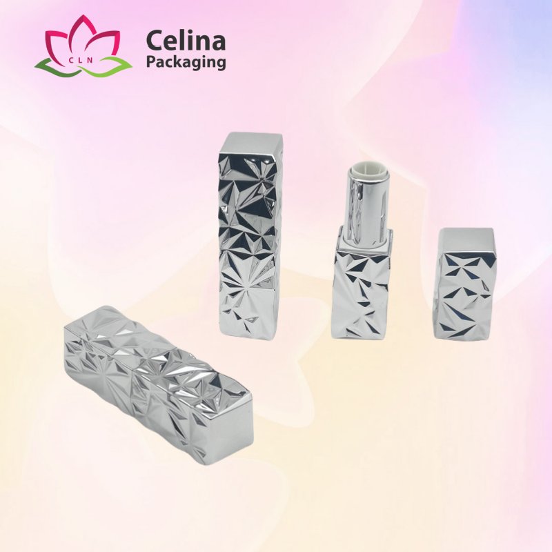 Magnetic lipstick tube